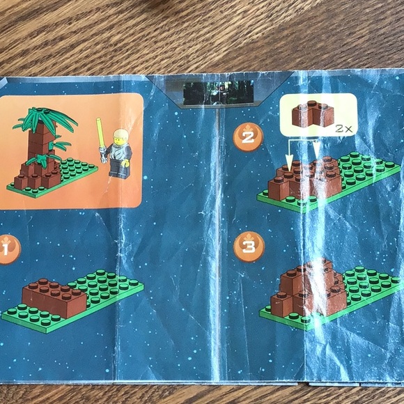 Lego Speeder Bikes 7128 - Picture 3 of 6